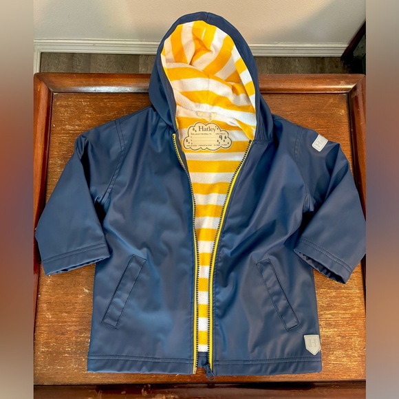 Hatley Boys Raincoat (4T) - Picture 1 of 6